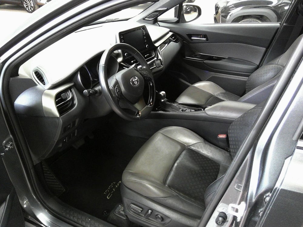Toyota Toyota C-HR usata a Treviso (11)