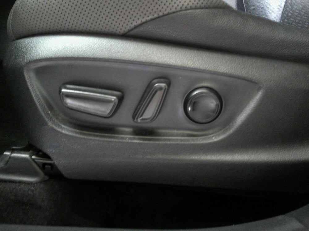 Toyota Toyota C-HR usata a Treviso (13)