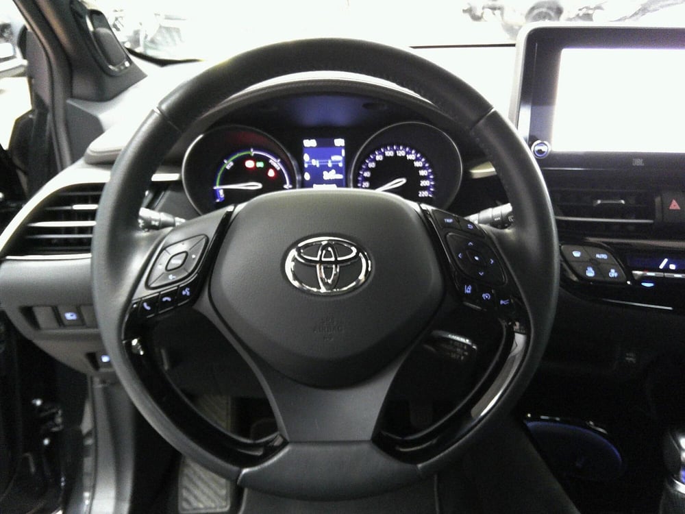 Toyota Toyota C-HR usata a Treviso (12)