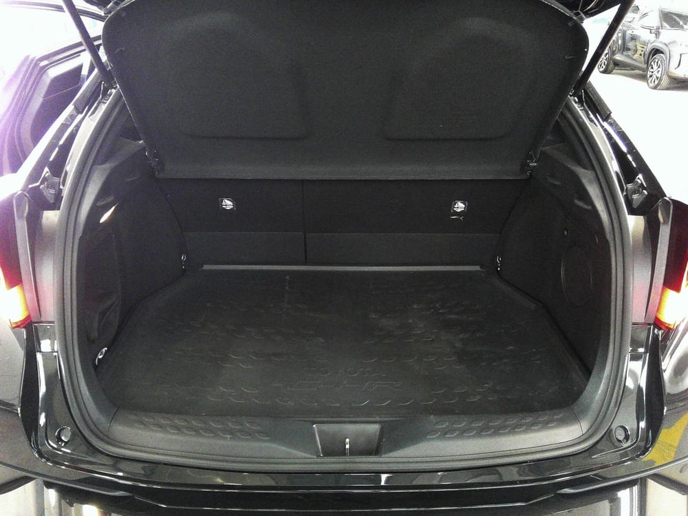 Toyota Toyota C-HR usata a Treviso (14)