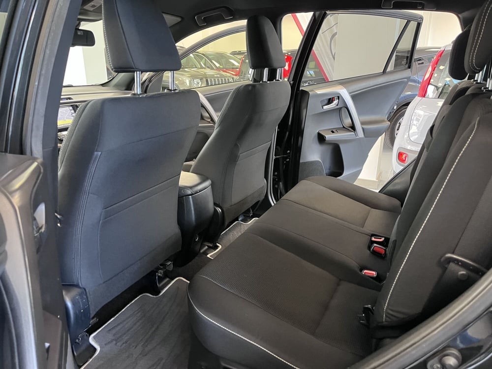 Toyota Rav4 usata a Prato (10)