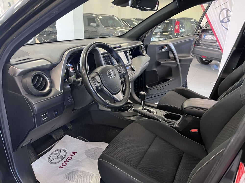 Toyota Rav4 usata a Prato (7)