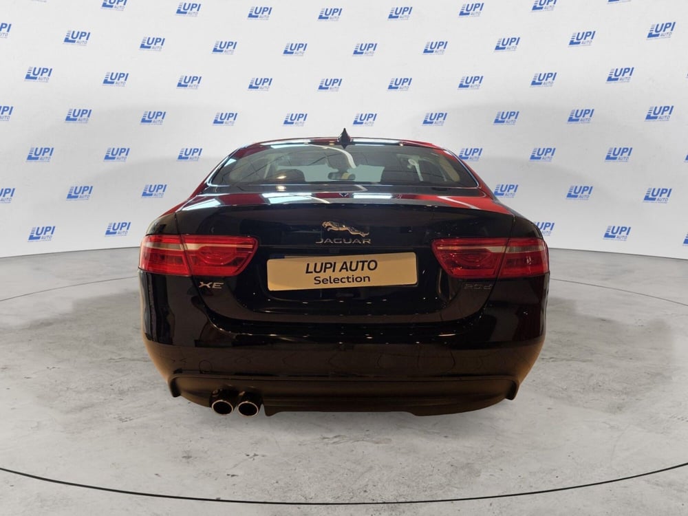 Jaguar XE usata a Pistoia (6)