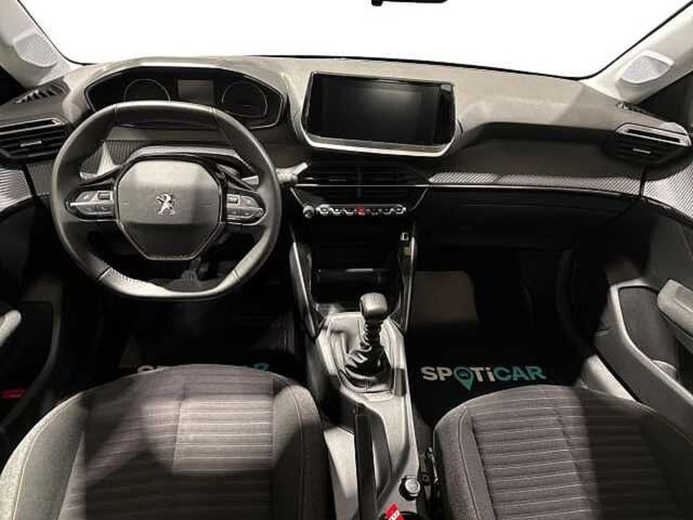Peugeot 208 usata a Napoli (14)