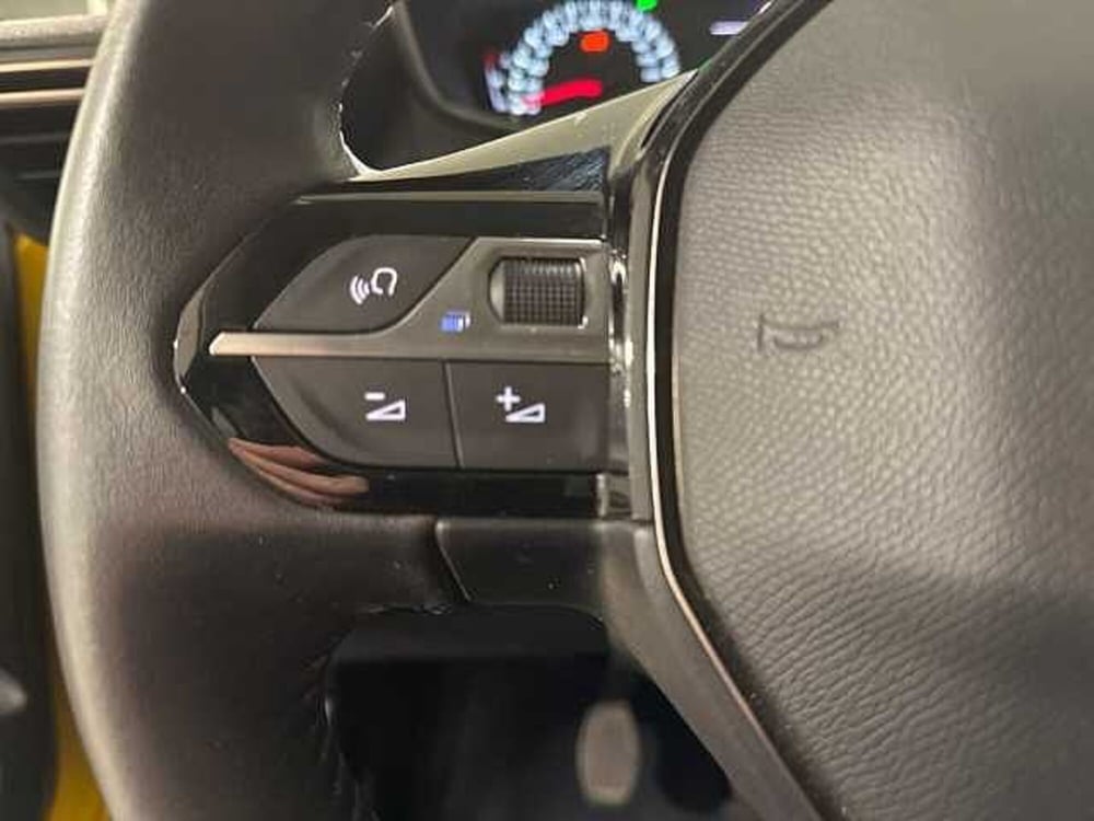 Peugeot 208 usata a Napoli (16)