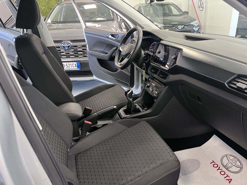 Volkswagen T-Cross usata a Prato (8)