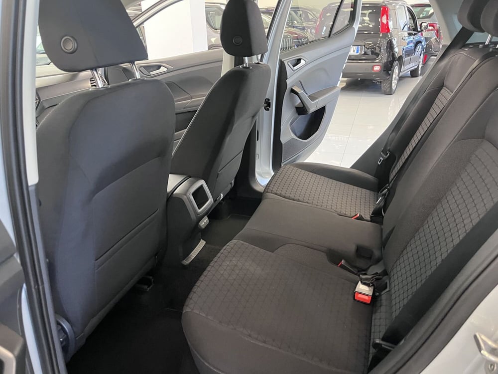 Volkswagen T-Cross usata a Prato (9)