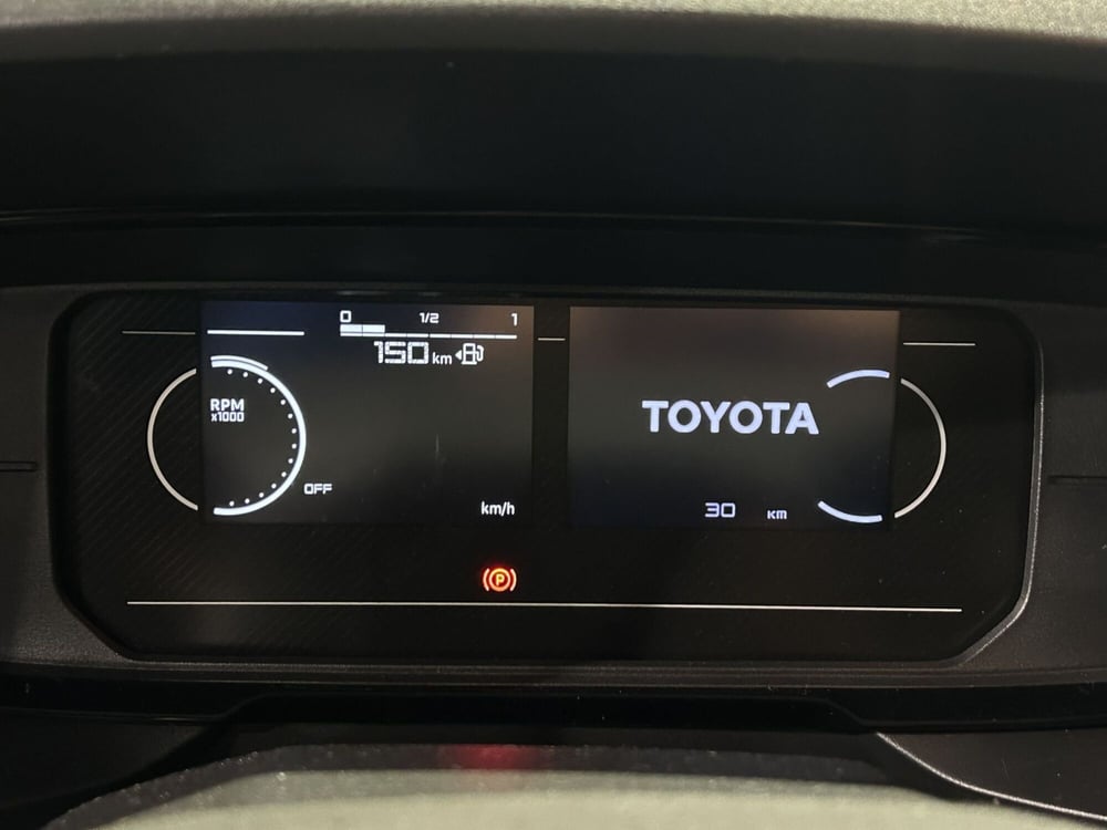 Toyota Proace City nuova a Milano (9)