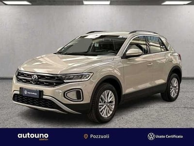 Volkswagen T-Roc 1.0 TSI Life del 2024 usata a Casoria