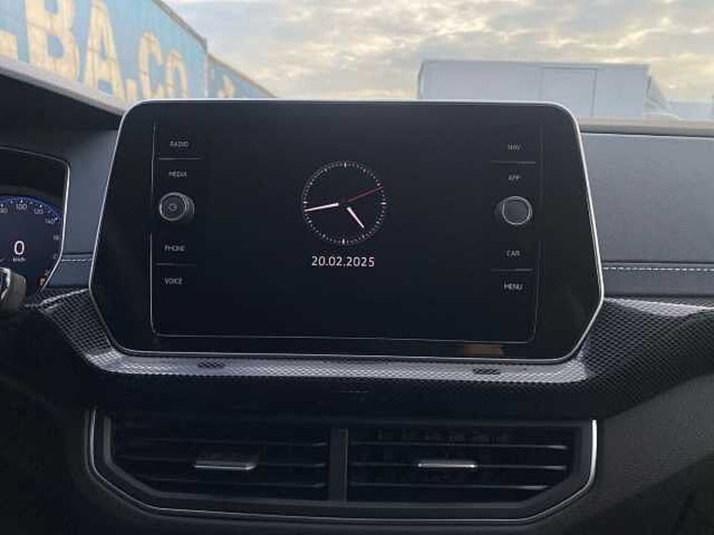 Volkswagen T-Cross nuova a Napoli (12)