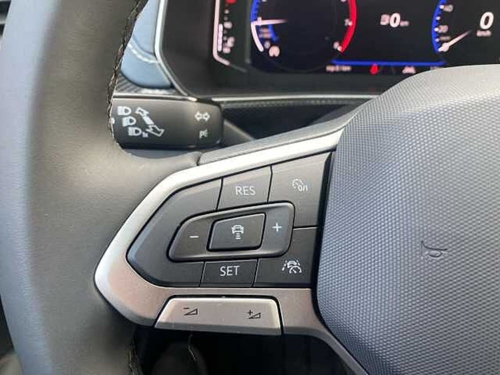 Volkswagen T-Cross nuova a Napoli (20)