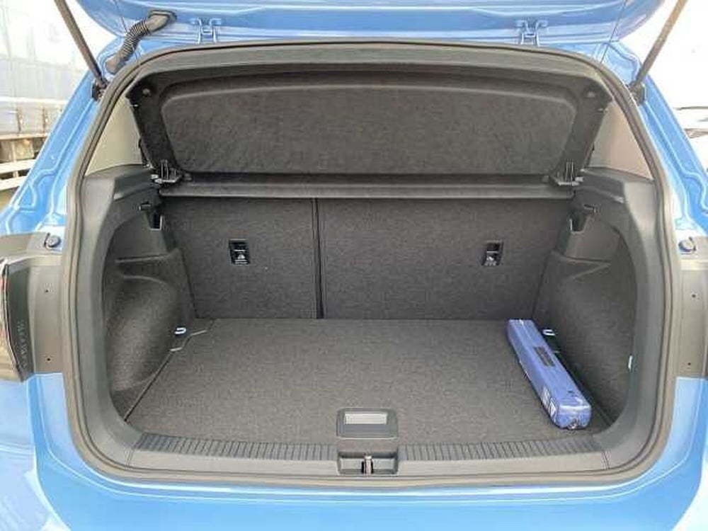 Volkswagen T-Cross nuova a Napoli (17)