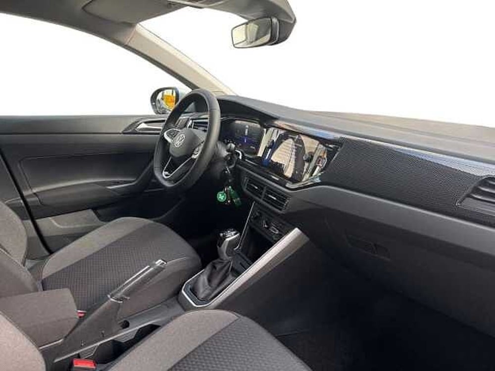 Volkswagen Taigo usata a Napoli (12)