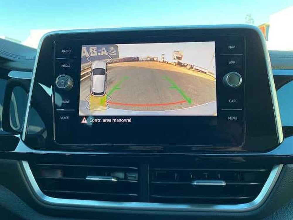 Volkswagen T-Roc nuova a Napoli (13)