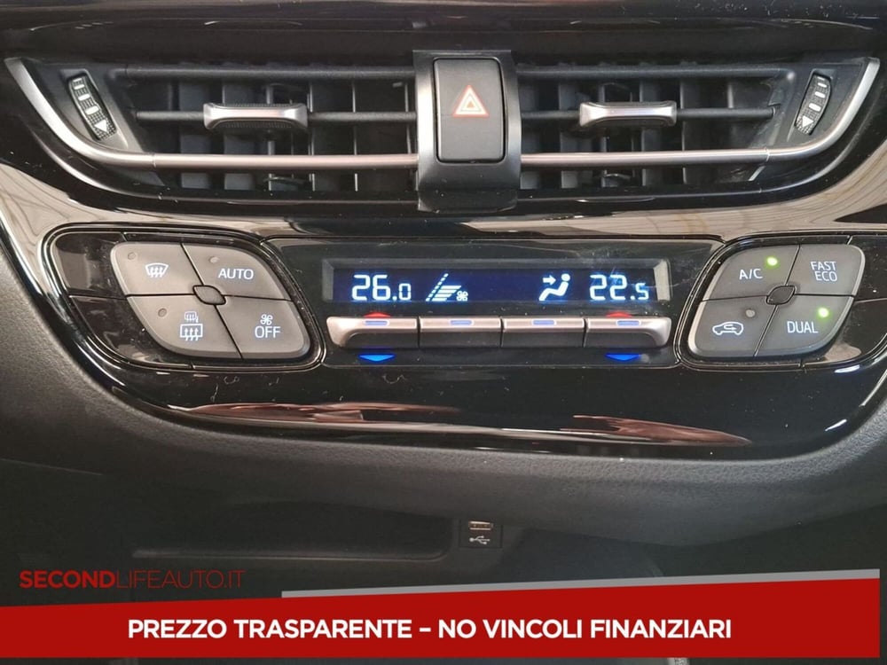 Toyota Toyota C-HR usata a Roma (14)