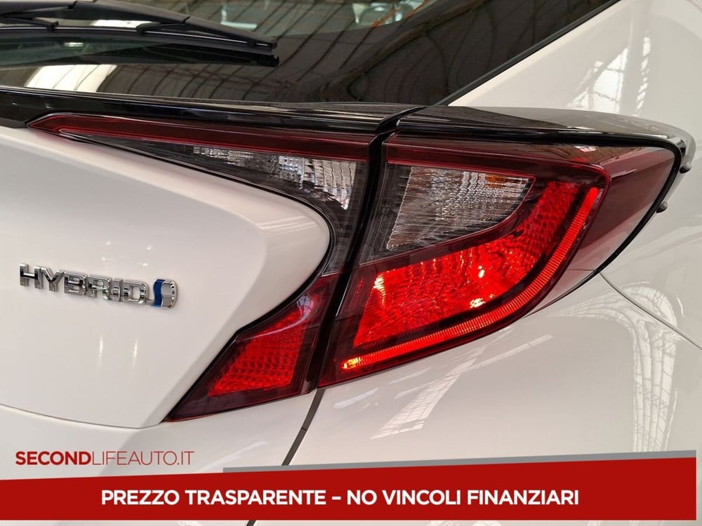 Toyota Toyota C-HR usata a Roma (16)