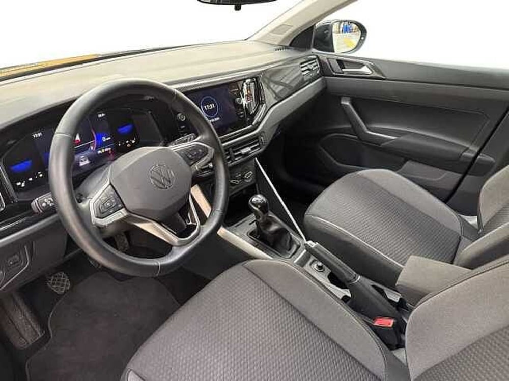 Volkswagen Taigo usata a Napoli (11)