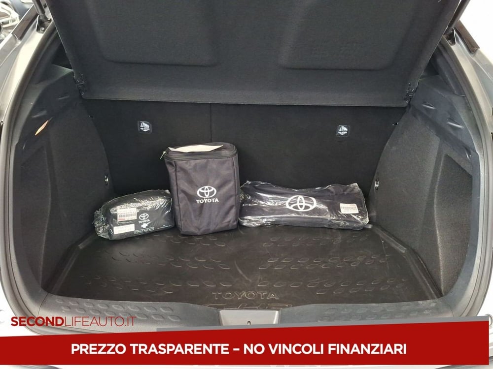 Toyota Toyota C-HR usata a Roma (13)