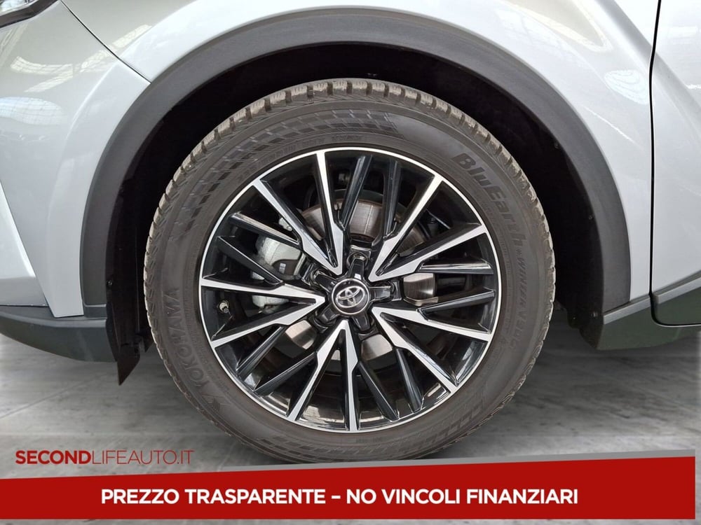Toyota Toyota C-HR usata a Roma (6)