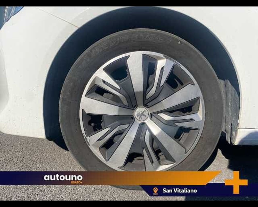 Peugeot 208 usata a Napoli (18)