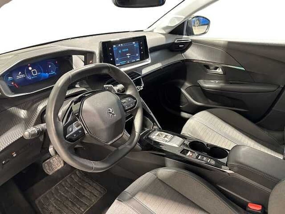 Peugeot 208 usata a Napoli (12)