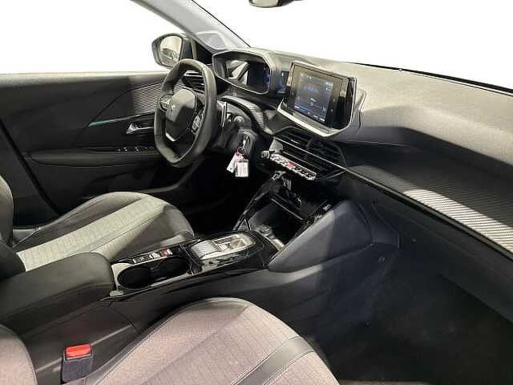 Peugeot 208 usata a Napoli (13)