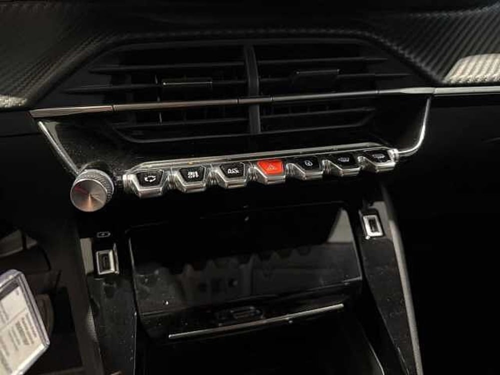 Peugeot 208 usata a Napoli (19)
