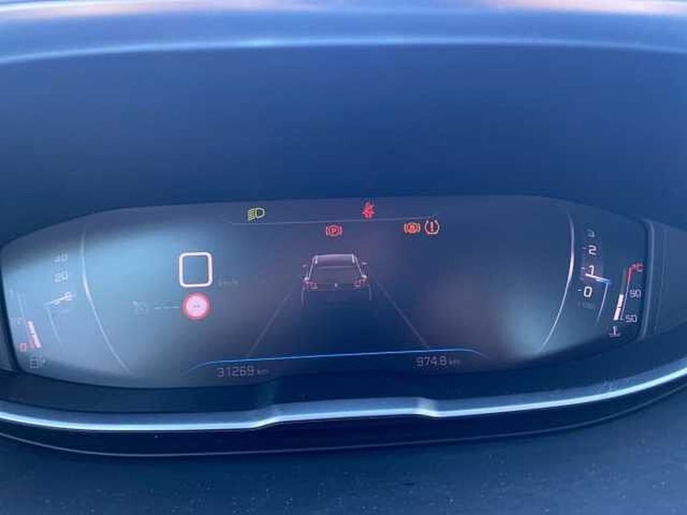 Peugeot 5008 usata a Napoli (11)
