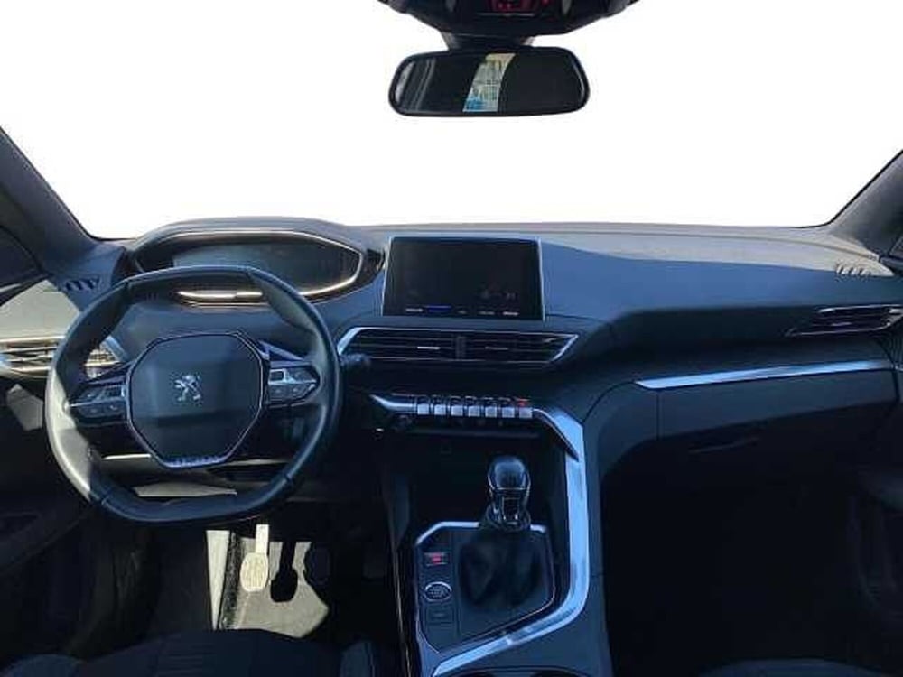Peugeot 5008 usata a Napoli (14)
