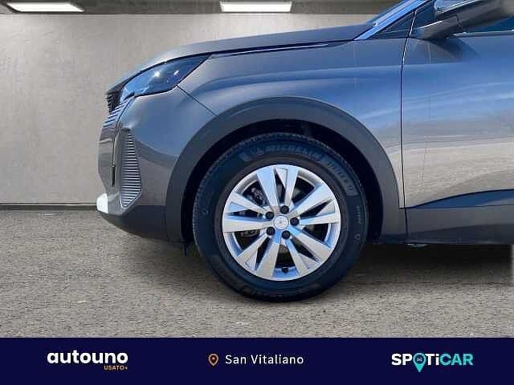 Peugeot 5008 usata a Napoli (18)