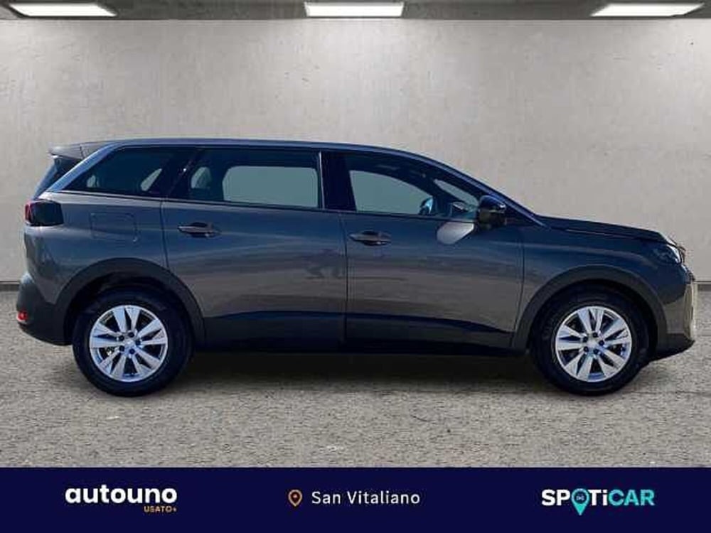Peugeot 5008 usata a Napoli (6)