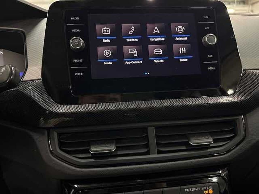 Volkswagen T-Cross usata a Napoli (18)