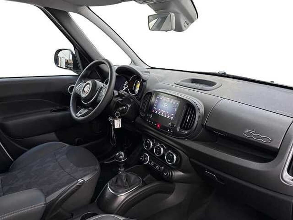 Fiat 500L usata a Napoli (13)