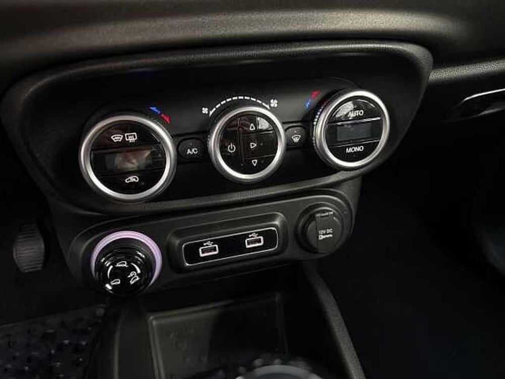 Fiat 500L usata a Napoli (19)