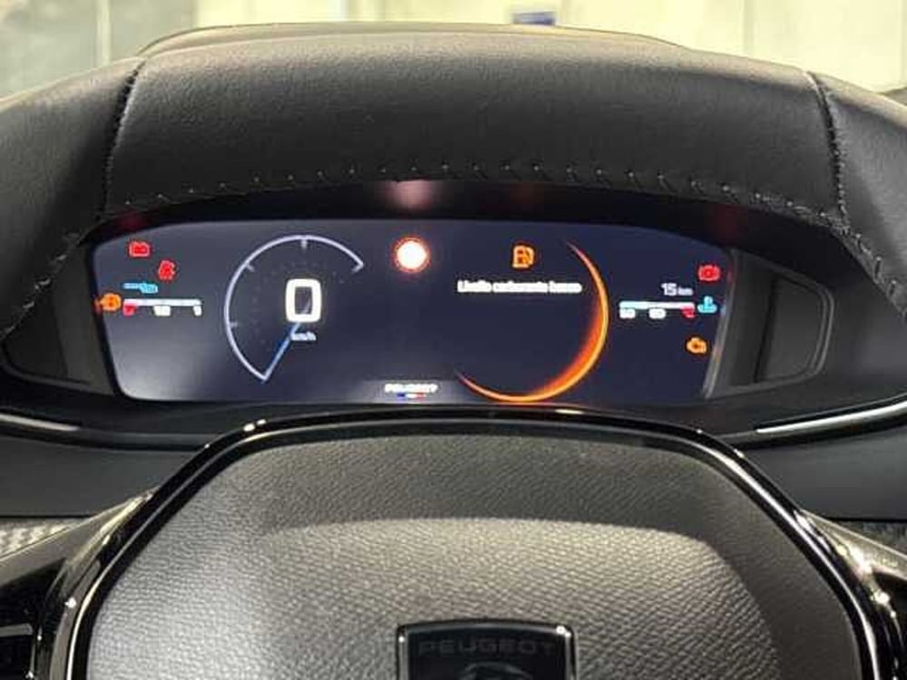 Peugeot 2008 nuova a Napoli (11)