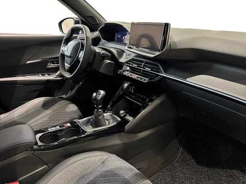 Peugeot 2008 nuova a Napoli (15)