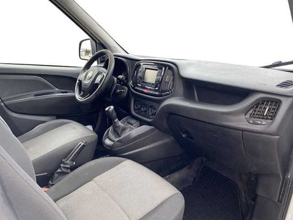 Fiat Doblò Furgone usata a Napoli (13)