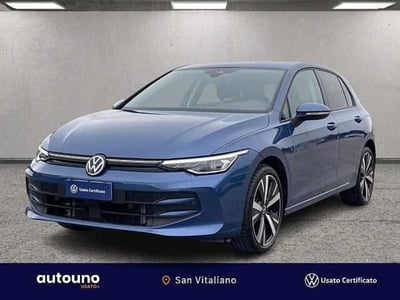 Volkswagen Golf Variant 1.5 etsi Life 115cv dsg del 2024 usata a Casoria