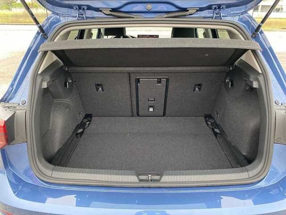 Volkswagen Golf Variant usata a Napoli (17)