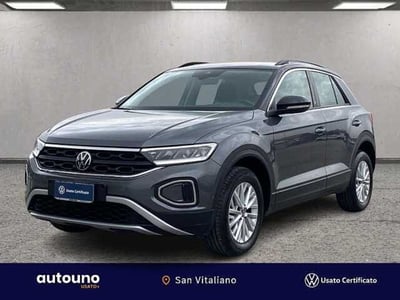 Volkswagen T-Roc 2.0 tdi Life 115cv del 2022 usata a Casoria