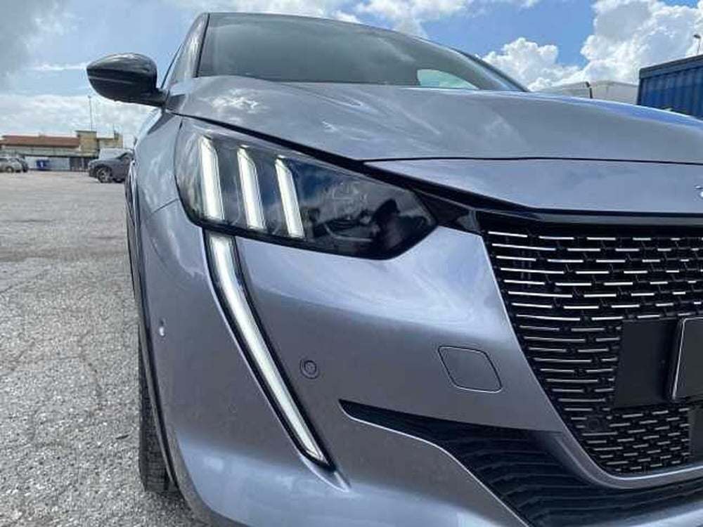 Peugeot 208 usata a Napoli (19)