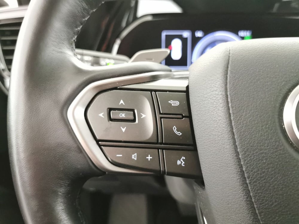 Lexus NX usata a Chieti (17)