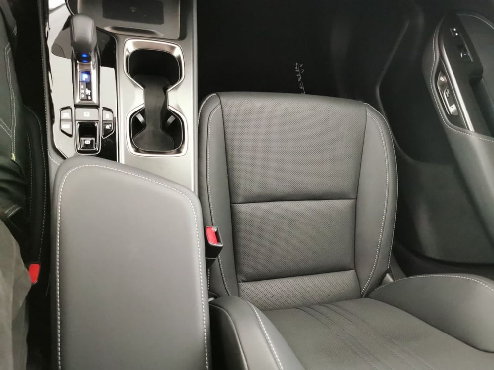Lexus NX usata a Chieti (18)