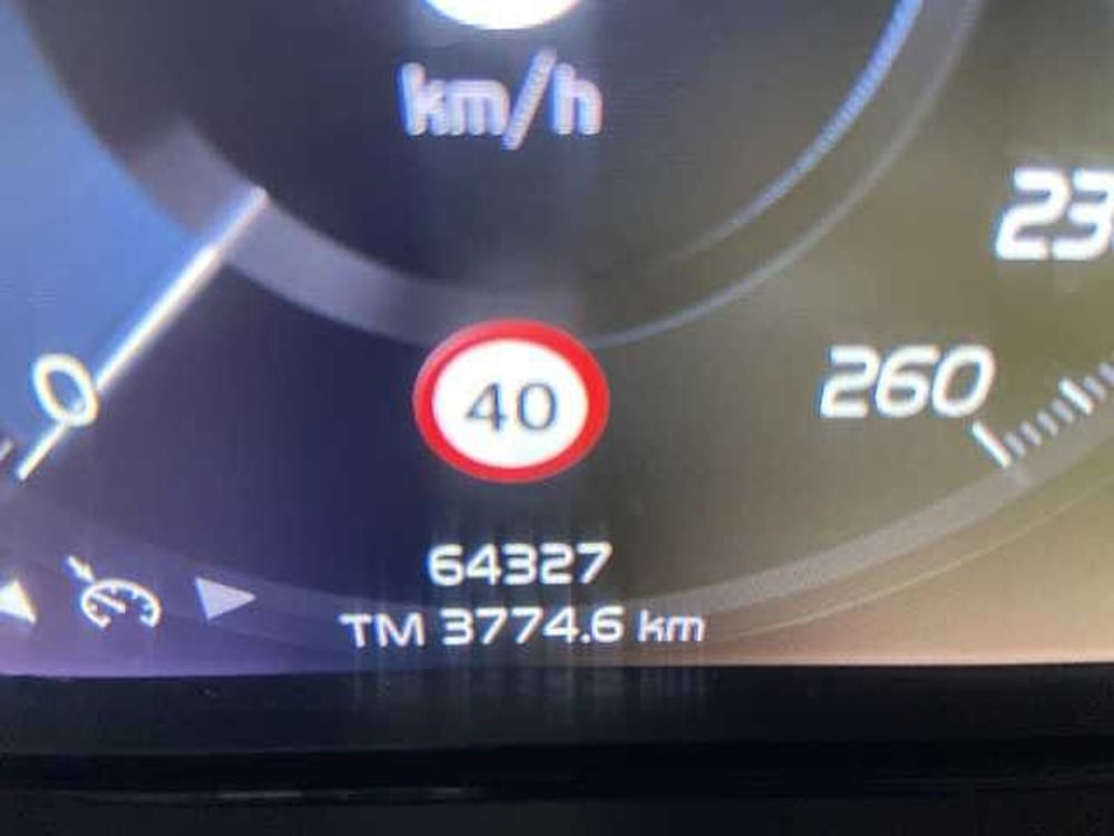 Volvo XC40 usata a Siena (9)