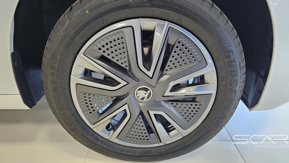 Skoda Fabia nuova a Livorno (10)