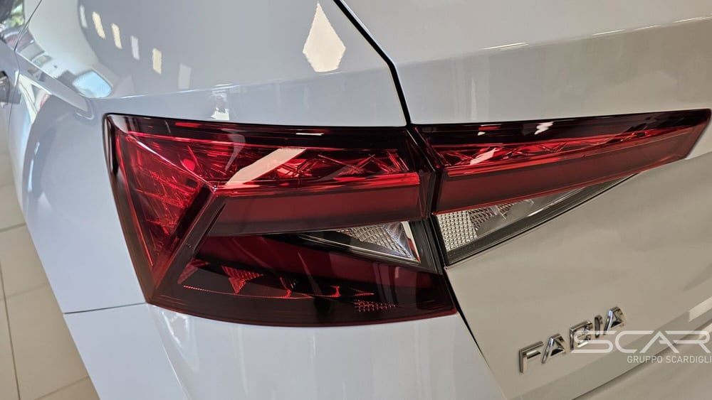 Skoda Fabia nuova a Livorno (11)