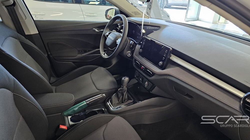 Skoda Fabia nuova a Livorno (17)