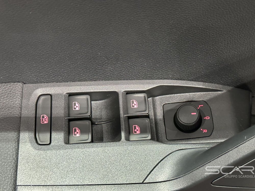 SEAT Ibiza nuova a Livorno (19)