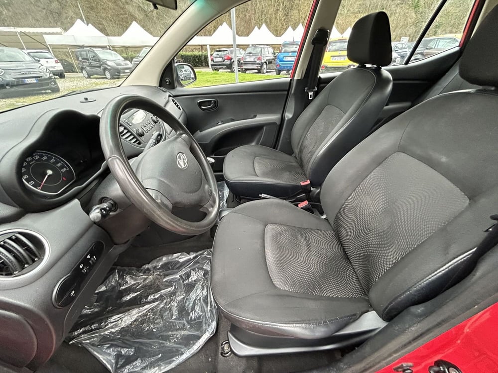 Hyundai i10 usata a La Spezia (8)