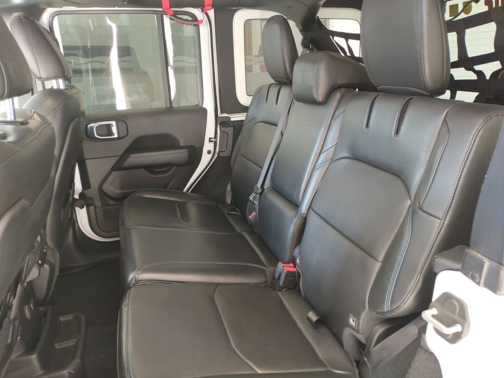 Jeep Wrangler Unlimited usata a Reggio Emilia (11)
